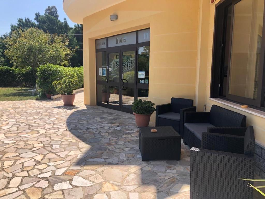 Hotel Ristorante111 فيلابيانا المظهر الخارجي الصورة