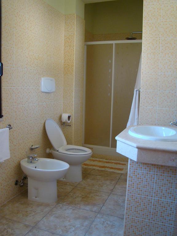 Hotel Ristorante111 فيلابيانا الغرفة الصورة